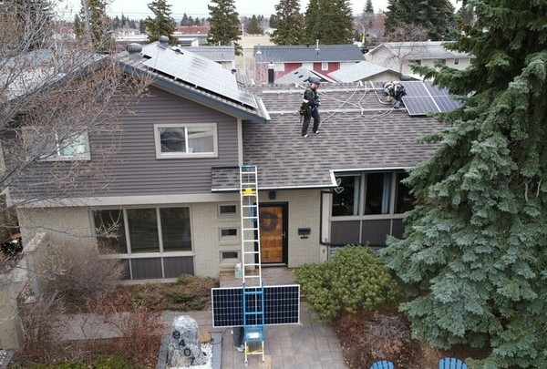 Edmonton Solar Panel Install